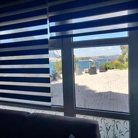 Villa-Chateau Les Terrasses - Tamaris, Plage Des Sablettes, Mer Au Bas De La Propriete La Seyne-sur-Mer Exteriör bild
