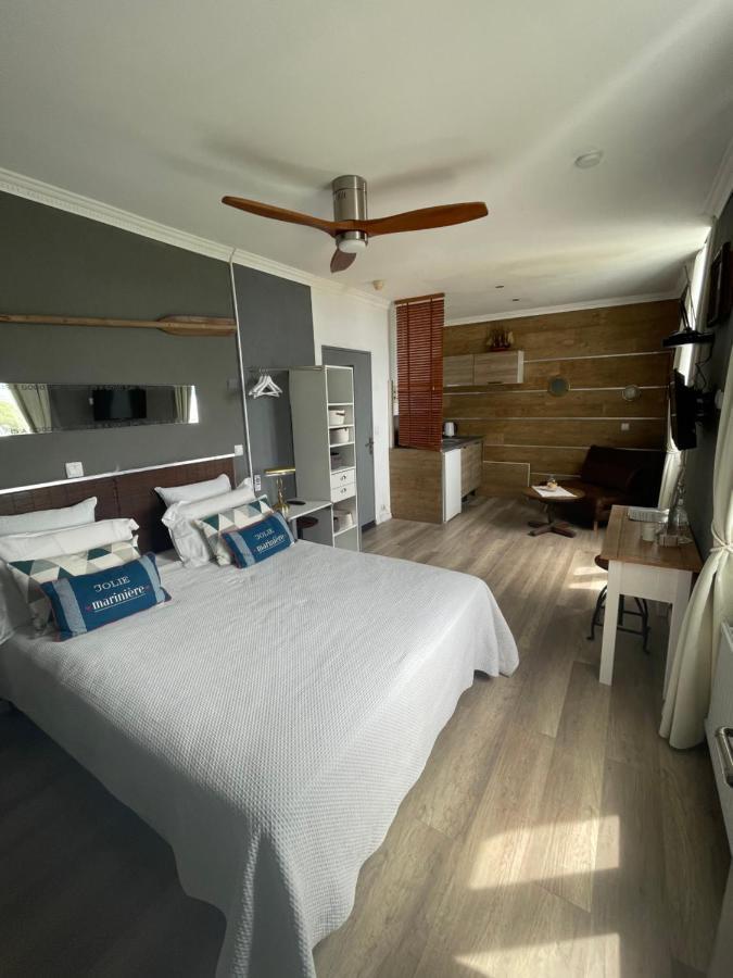 Villa-Chateau Les Terrasses - Tamaris, Plage Des Sablettes, Mer Au Bas De La Propriete La Seyne-sur-Mer Exteriör bild