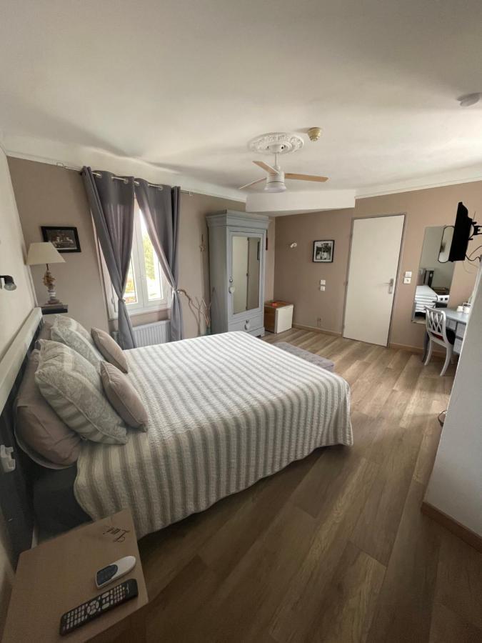 Villa-Chateau Les Terrasses - Tamaris, Plage Des Sablettes, Mer Au Bas De La Propriete La Seyne-sur-Mer Exteriör bild