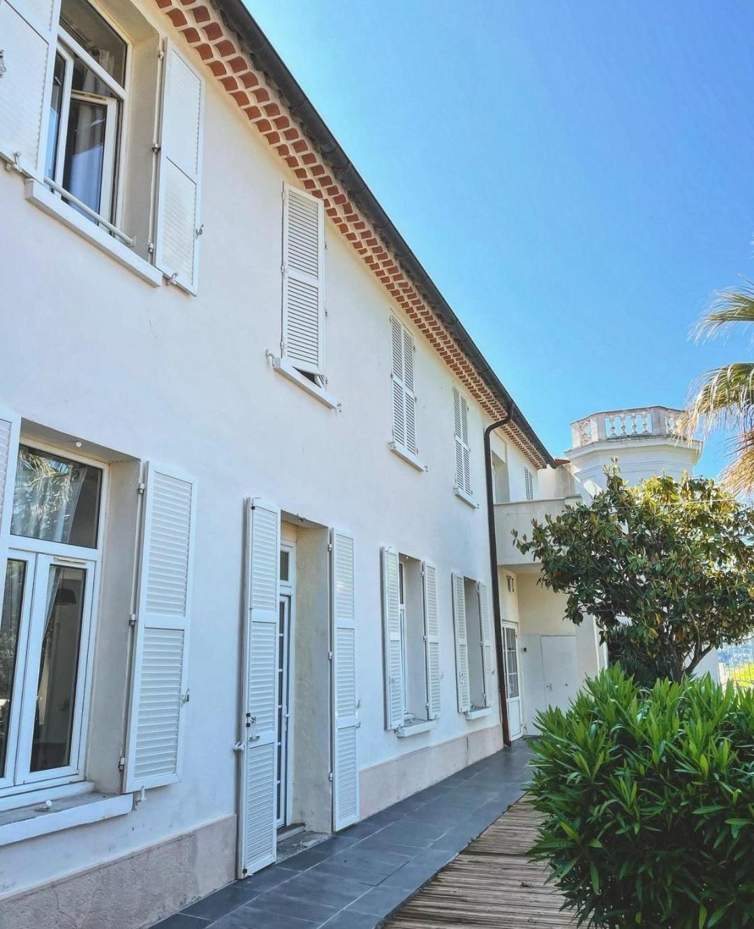 Villa-Chateau Les Terrasses - Tamaris, Plage Des Sablettes, Mer Au Bas De La Propriete La Seyne-sur-Mer Exteriör bild