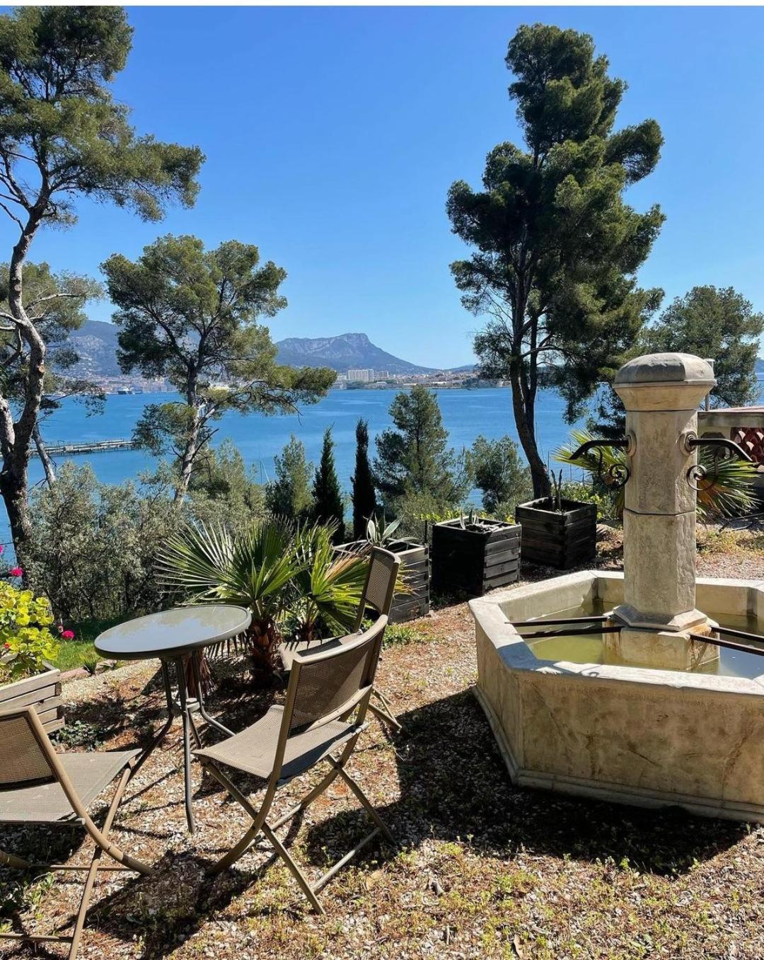 Villa-Chateau Les Terrasses - Tamaris, Plage Des Sablettes, Mer Au Bas De La Propriete La Seyne-sur-Mer Exteriör bild